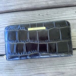 Brahmin Siri Black/brown Croc-Embossed Zip-Around Wallet with Gold Plaque